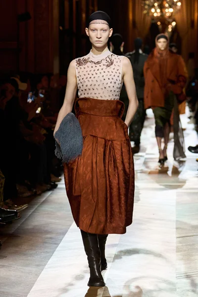 Look 20